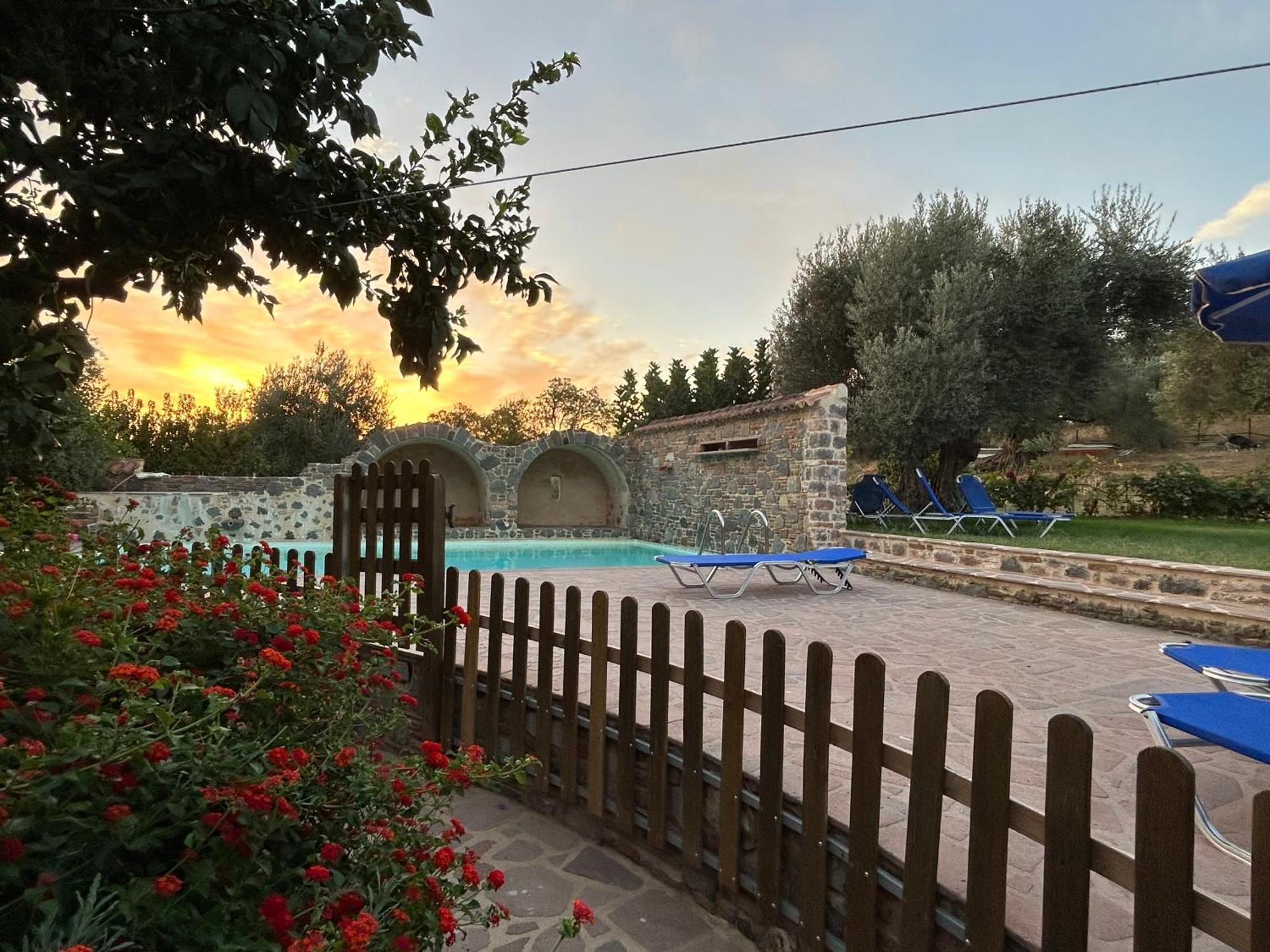 Villa Daphnis & Chloe Πύργοι Θέρμης Εξωτερικό φωτογραφία